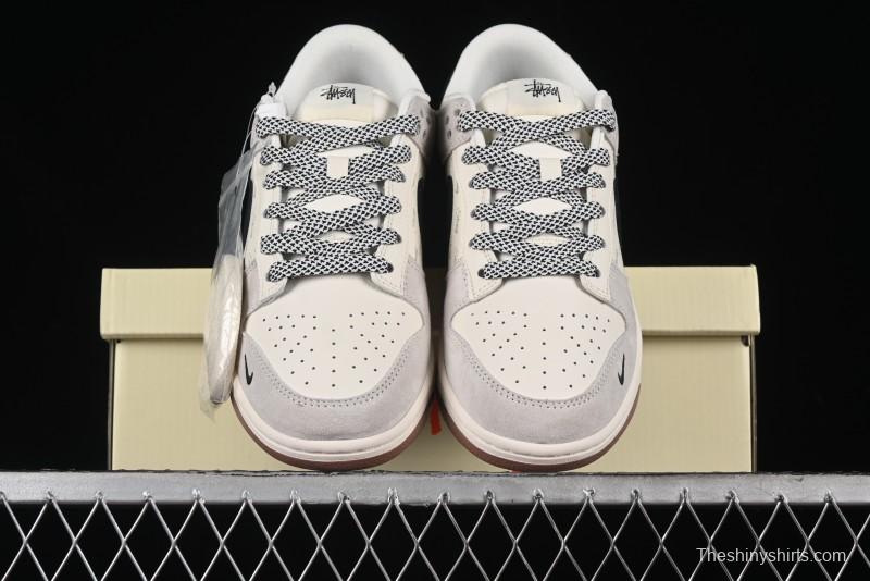 Nike SB Dunk Low Stussy Collaboration - Grey Black Checkerboard Gum Sole Anniversary Custom Low-Top Casual Skate Shoes - CF3688-031