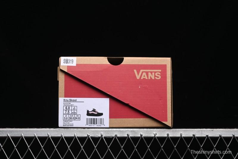 Vans Knu Skool Low Top Retro Sneakers in Black Pink with Big Logo - VN0009QC6BT1
