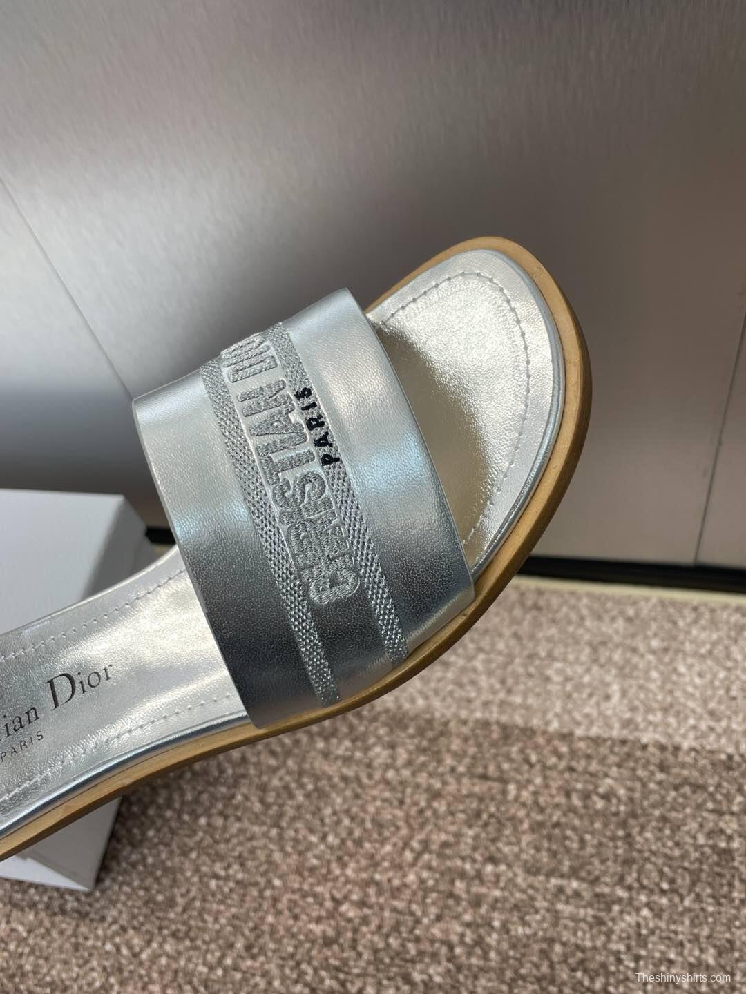 2025 Women Dior Silver Leather Slippers CD Logo KFY00300