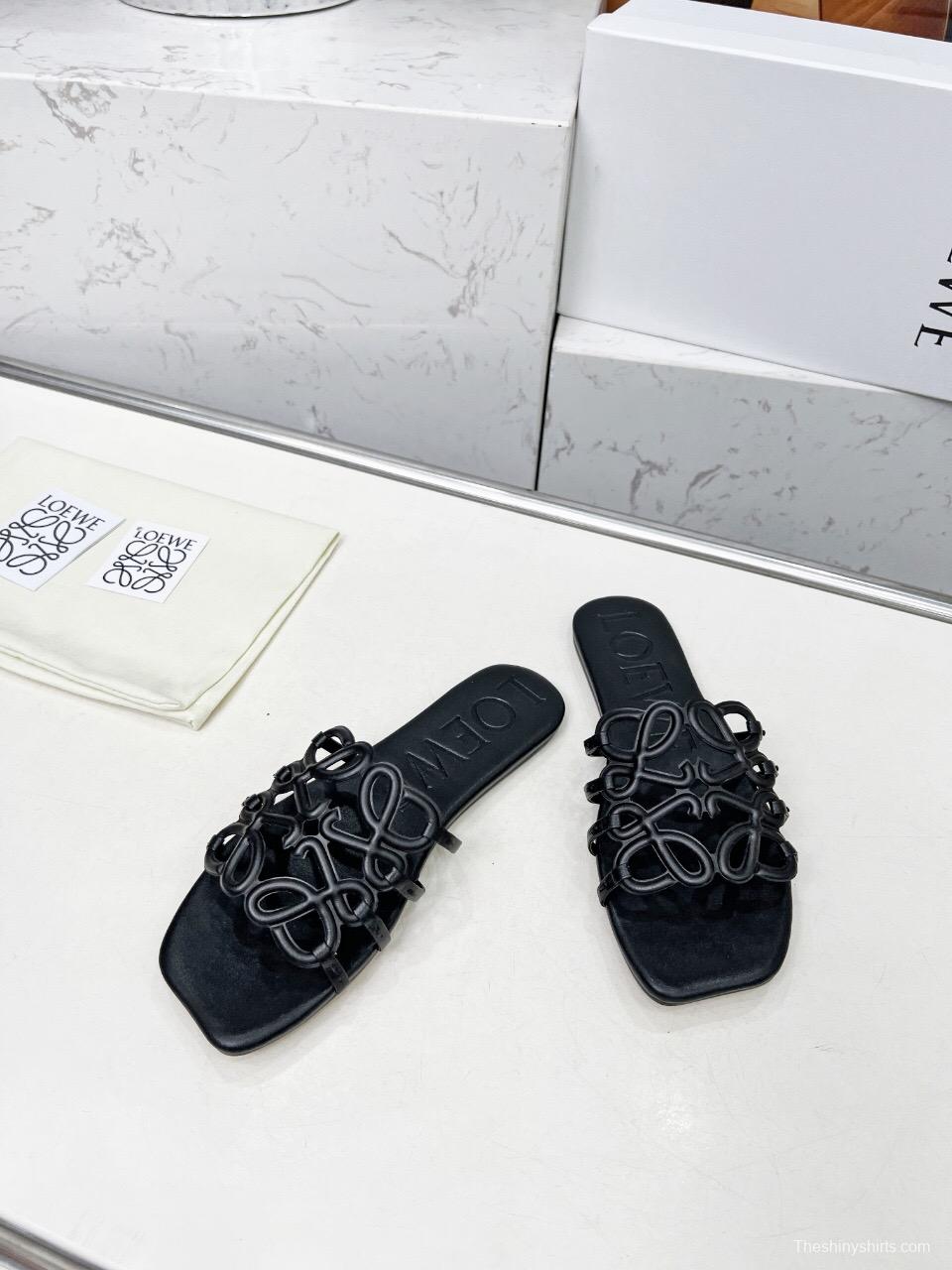 2025 Loewe Black Leather Slippers LY00190