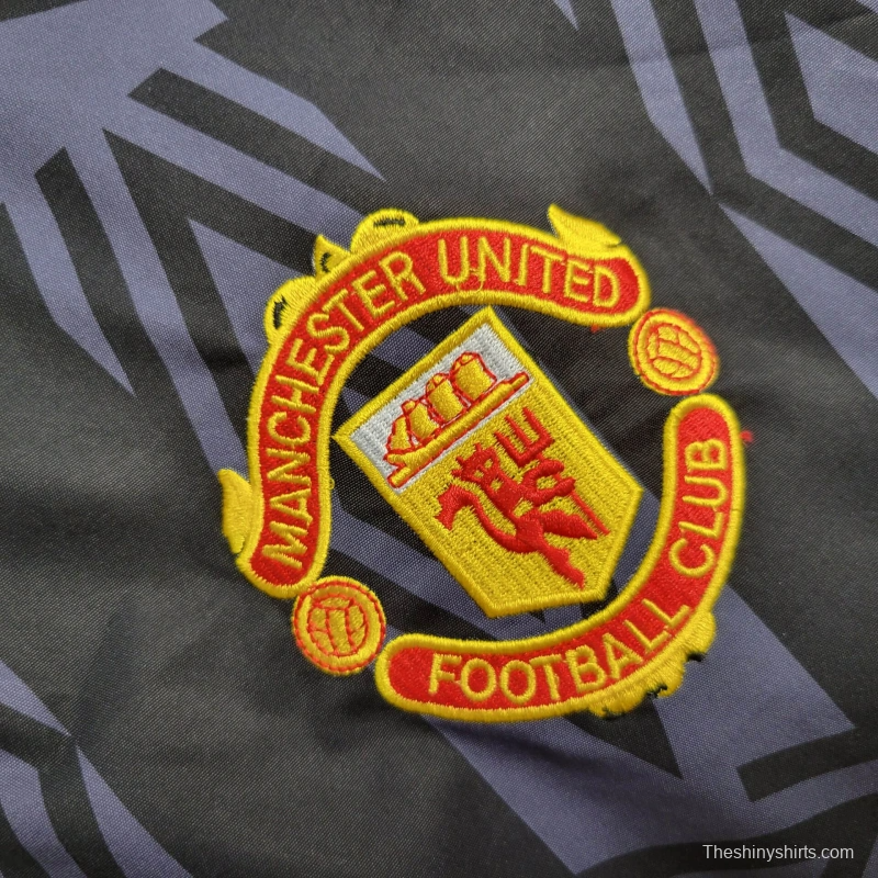 25/26 Manchester United Jacket Retro Black Pattern Windbreaker