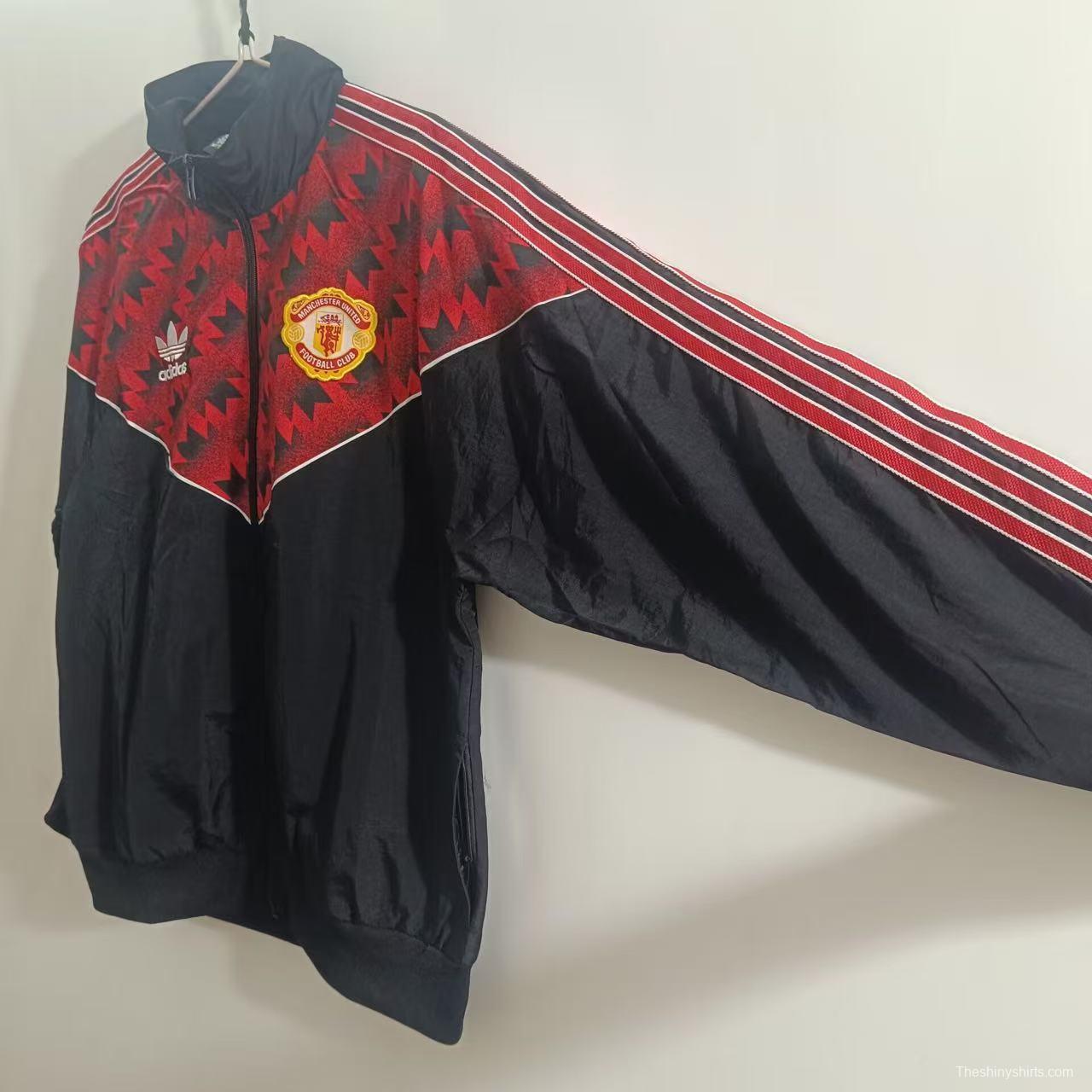 25/26 Manchester United Black with Red Zigzag Pattern Windbreaker