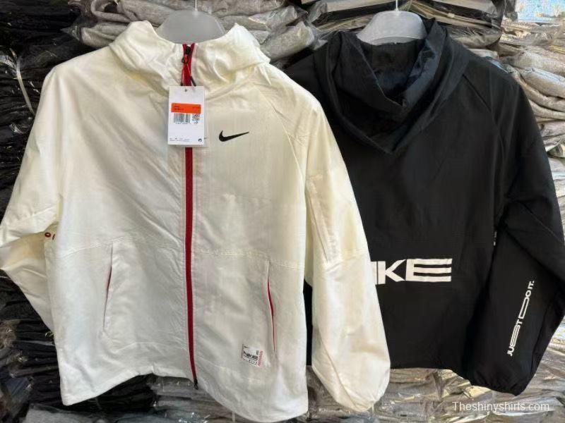 2025 NIKE White/Black Casual Jacket Windbreaker - 2 Colors